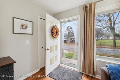 1214 E Hazel St, Lansing, MI 48912 - photo 4