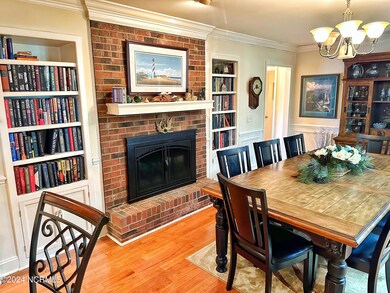 517 University Dr, Jacksonville, NC 28546 - photo 5