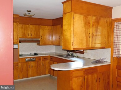 12022 Keller Ave, Smithsburg, MD 21783 - photo 4