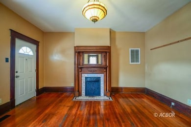 874 Chestnut St, Nelsonville, OH 45764 - photo 4