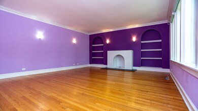 Lovely inset full height book cases surround the d