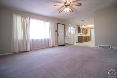 1611 SW Harp Place, Topeka, KS 66611 - photo 3