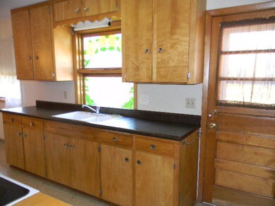 21236 Kildare Ave, Matteson, IL 60443 - photo 7