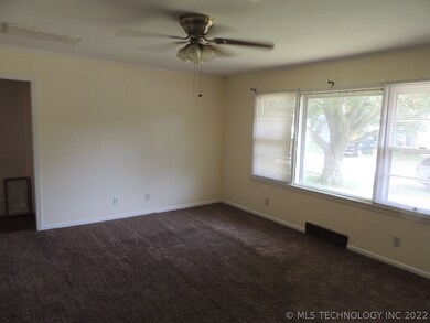 310 E Falletti Ave, Claremore, OK 74017 - photo 4