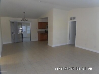 515601_dining area