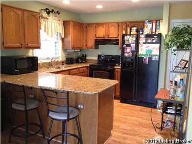 7413 Rome Beauty Place, Louisville, KY 40228 - photo 6