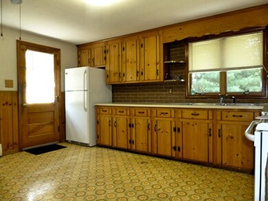 74 Sunset Rd, Dracut, MA 01826 - photo 5