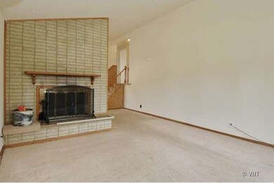 1541 Amarillo Dr, Carpentersville, IL 60110 - photo 3