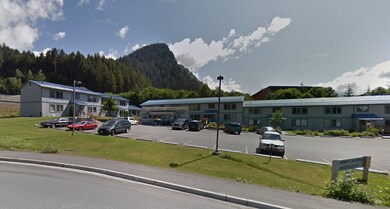 1050 Salmon Creek Ln, Juneau, AK 99801 - photo 6