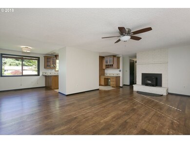 Living Room/Dining Room
