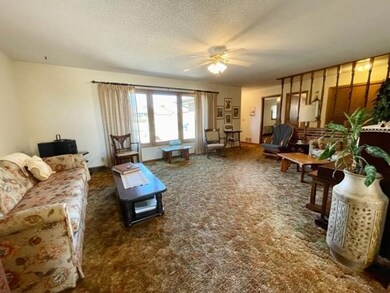 712 N 8th St, Wakeeney, KS 67672 - photo 5