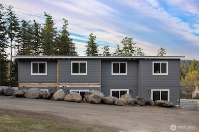 1032 4 Guard St, Friday Harbor, WA 98250 - photo 2