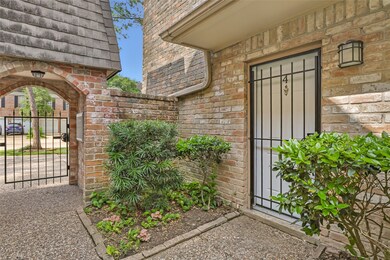 Welcome to 5524 Beverlyhill St #4!