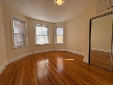 73 Thatcher St unit 301, Brookline, MA 02446 - photo 7