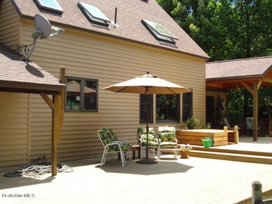 Deck with Hot Tub