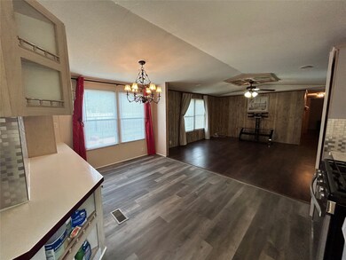 16640 Berry Rd, Pearland, TX 77584 - photo 3