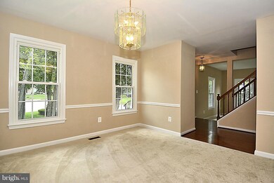 9201 Northedge Dr, Springfield, VA 22153 - photo 4