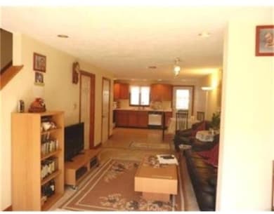 18 Rockland St unit 1, West Roxbury, MA 02132 - photo 2