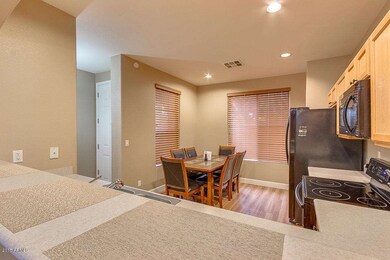 Eat In Dining Area
