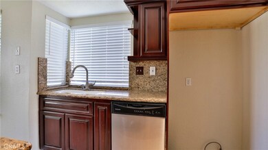 24307 Bairndale Dr, Moreno Valley, CA 92553 - photo 6