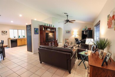 02-Family Room