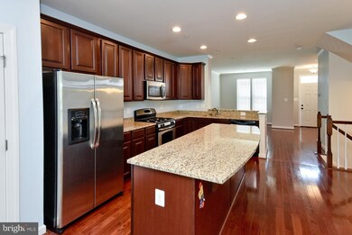 7216 Dorchester Woods Ln, Hanover, MD 21076 - photo 3