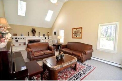 75 Inches Brook Ln, Boxborough, MA 01719 - photo 4