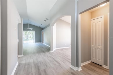 2515 Butterfly Landing Dr, Land O Lakes, FL 34638 - photo 5