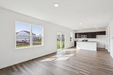 6910 Willow Dr, Wonder Lake, IL 60097 - photo 7