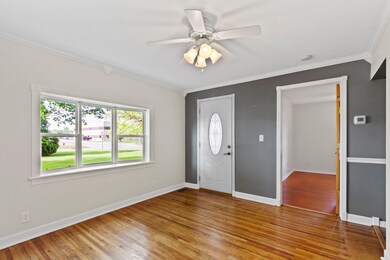 709 Maple St, Tipton, IN 46072 - photo 6