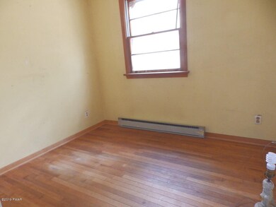 1232 Milford Rd, Dingmans Ferry, PA 18328 - photo 7