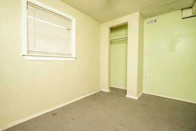 2819 virginia ave-6