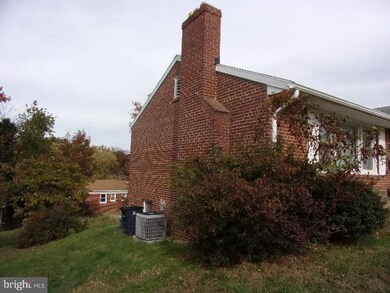 2014 Jameson St, Temple Hills, MD 20748 - photo 4