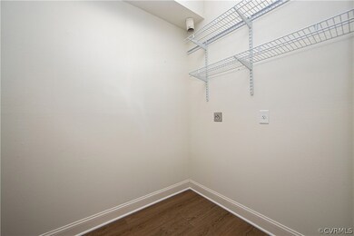 9X5 laundry room with shelving, washer and dryer h
