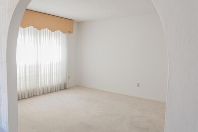 10505 Tomwood Ave, El Paso, TX 79925 - photo 5