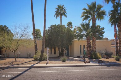 14233NCanterburyDr002