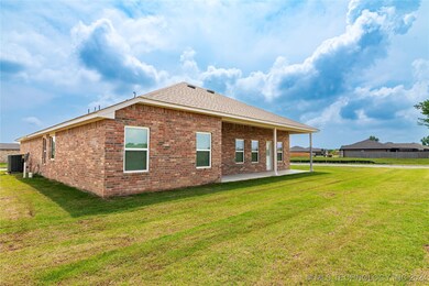 14962 S Oak St, Glenpool, OK 74033 - photo 4