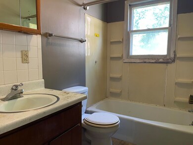 3923 Reinhardt Dr, Stevensville, MI 49127 - photo 5