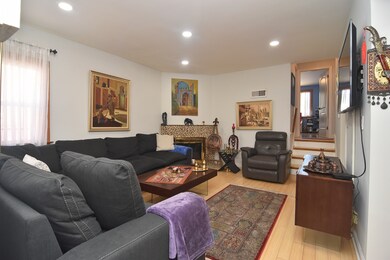 6049 N Francisco Ave, Chicago, IL 60659 - photo 4