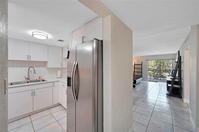 1810 W 56th St unit 3204, Hialeah, FL 33012 - photo 7