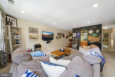 750 E Marshall St unit 412, West Chester, PA 19380 - photo 3