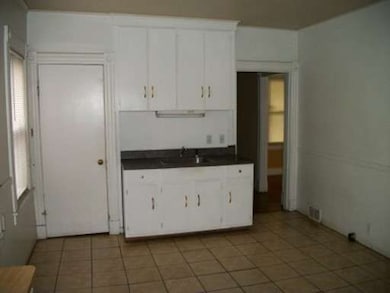 61 Grand St, Springfield, MA 01108 - photo 4