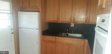 5806 Cheryl Ln, District Heights, MD 20747 - photo 5