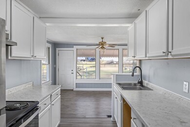 1610 E 29th St, Sheffield, AL 35660 - photo 6