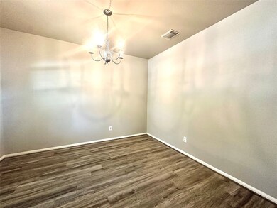 71 W Spindle Tree Cir, Spring, TX 77382 - photo 5