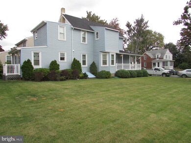 302 Lagrange Ave, Essington, PA 19029 - photo 2