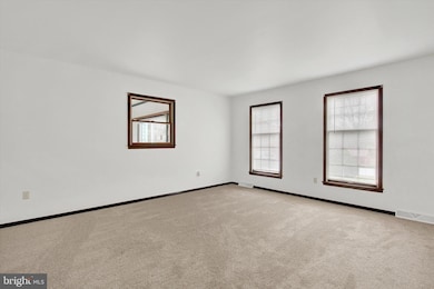 9230 Orchard Rd, Spring Grove, PA 17362 - photo 5