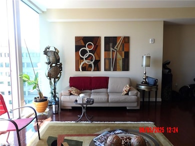 Center Pointe Greensboro unit 908, Greensboro, NC 27401 - photo 4