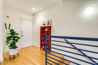 2nd floor entry