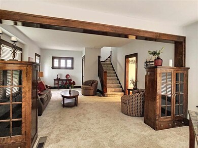 1911 Farnam St, Davenport, IA 52803 - photo 5